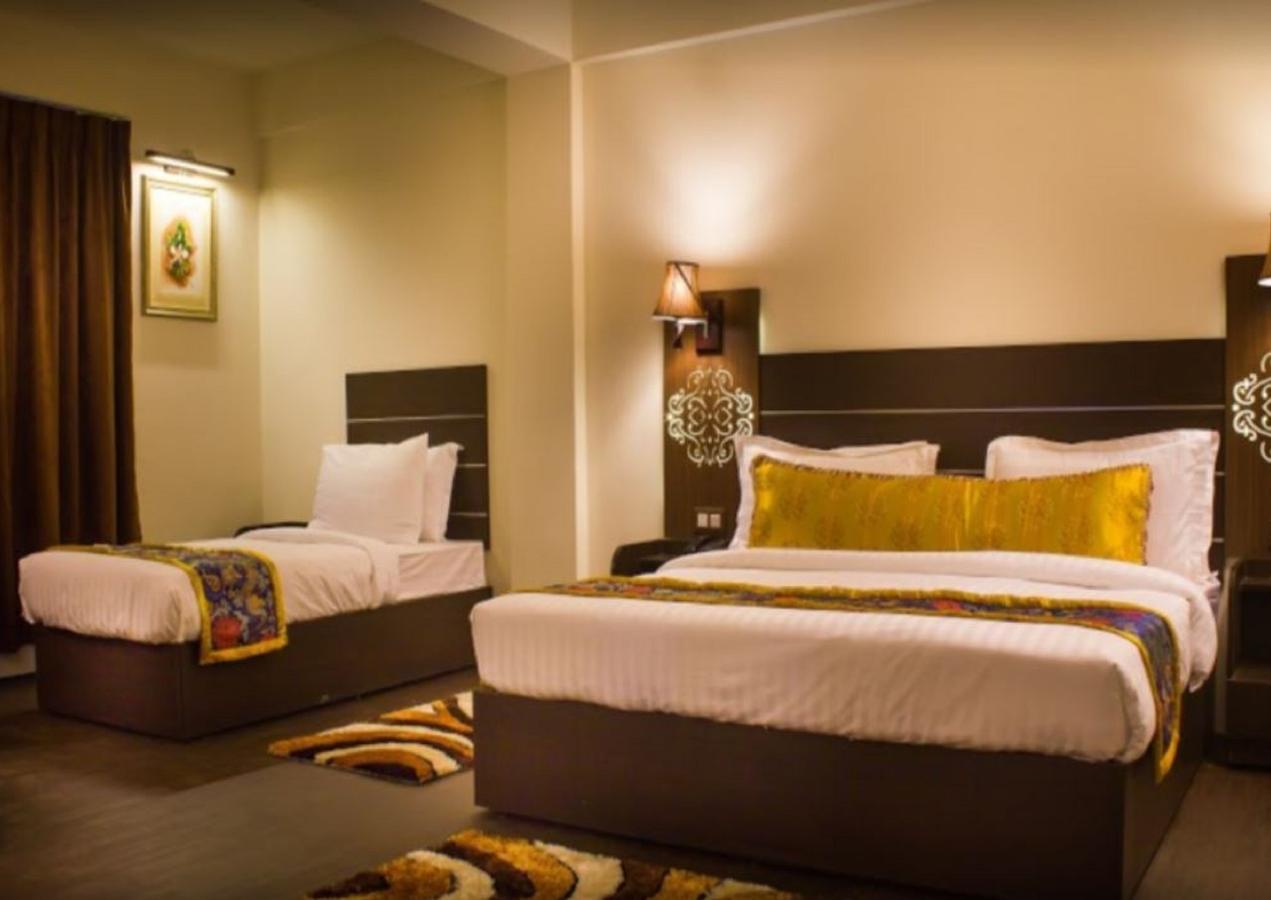 Jain Group Hotel Royal Orchid & Spa ガントク エクステリア 写真